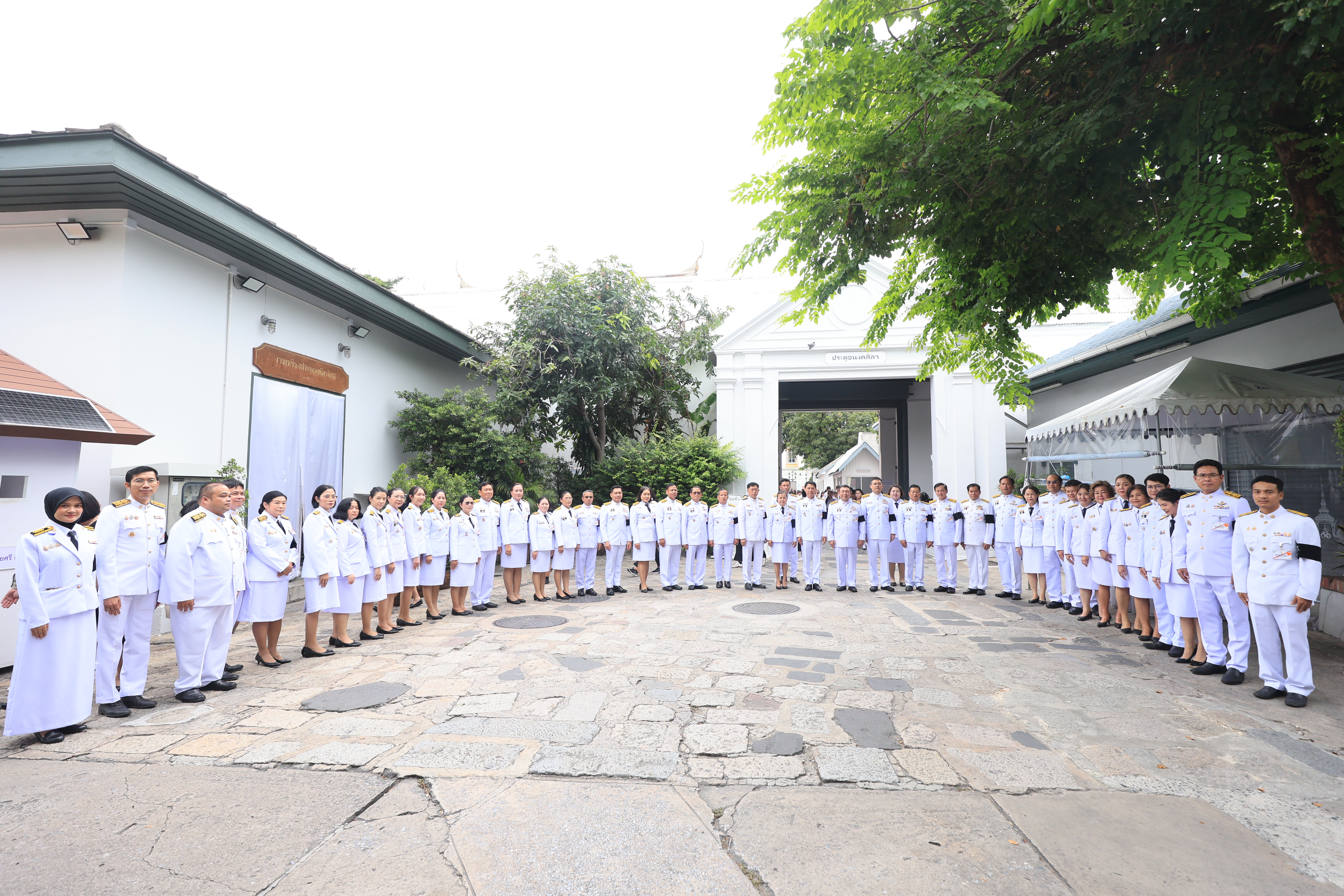 title - ส.ป.ก. ร่วมเข้าเฝ้าฯ ในพระพิธีธรรมสวดพระอภิธรรมพระศพสมเด็จพระเจ้าลูกเธอ เจ้าฟ้าพัชรกิติยาภา นเรนทิราเทพยวดี กรมหลวงราชสาริณีสิริพัชร มหาวัชรราชธิดา